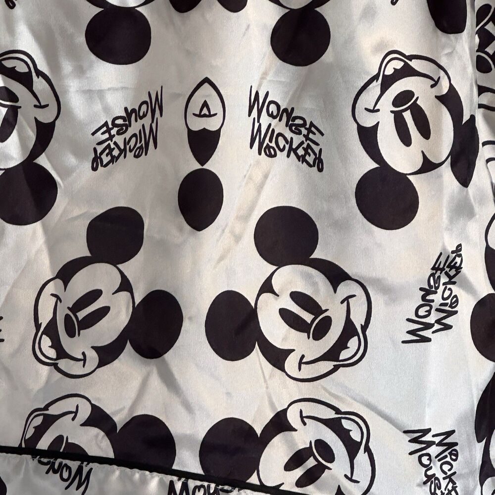 Mickey Mouse Pajama Set Women's Size XL Black/White Shorts andTop Sleepwear - Picture 3 of 11
